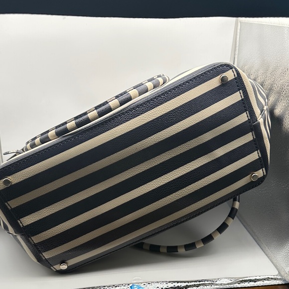 NWOT kate spade Cedar Street Striped Shoulder Bag Story Book Lining - Picture 5 of 9